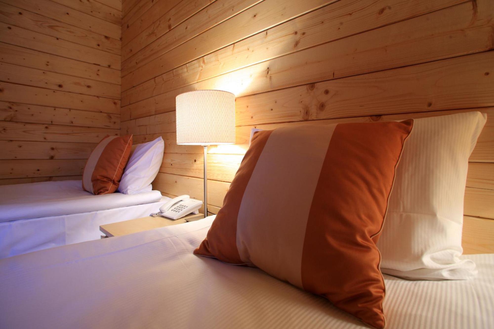 Jablon Lake Resort Піш Номер фото