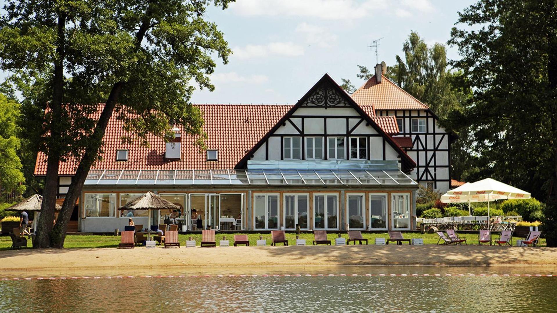 Jablon Lake Resort Піш Екстер'єр фото